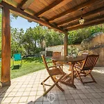 Alessandra Garden Hideaway Feriehus Simius