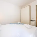 Alessandra Garden Hideaway Feriehus *