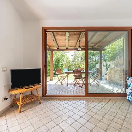 Feriehus Alessandra Garden Hideaway Simius