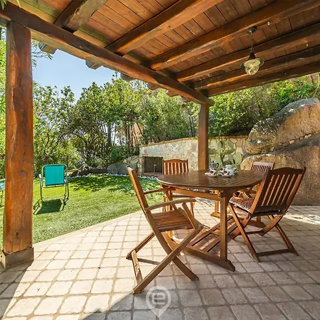 Alessandra Garden Hideaway Holiday home Simius
