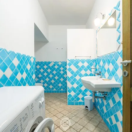 Alessandra Garden Hideaway *